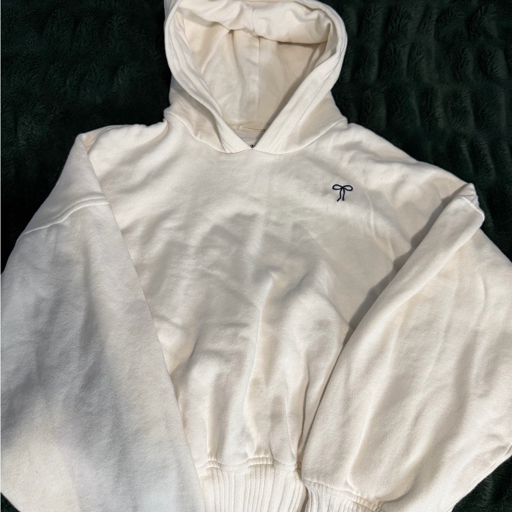 Aerie Women’s Cream Hoodie Sweater
